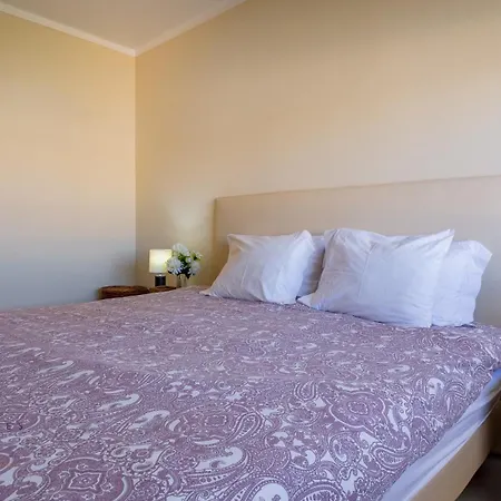 Апартаменты T1 Grevilias Em - Greice Homes *